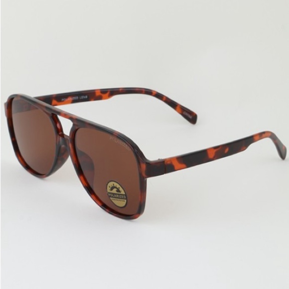 Tortoise Shell Aviator Sunglasses - Picture 5 of 8